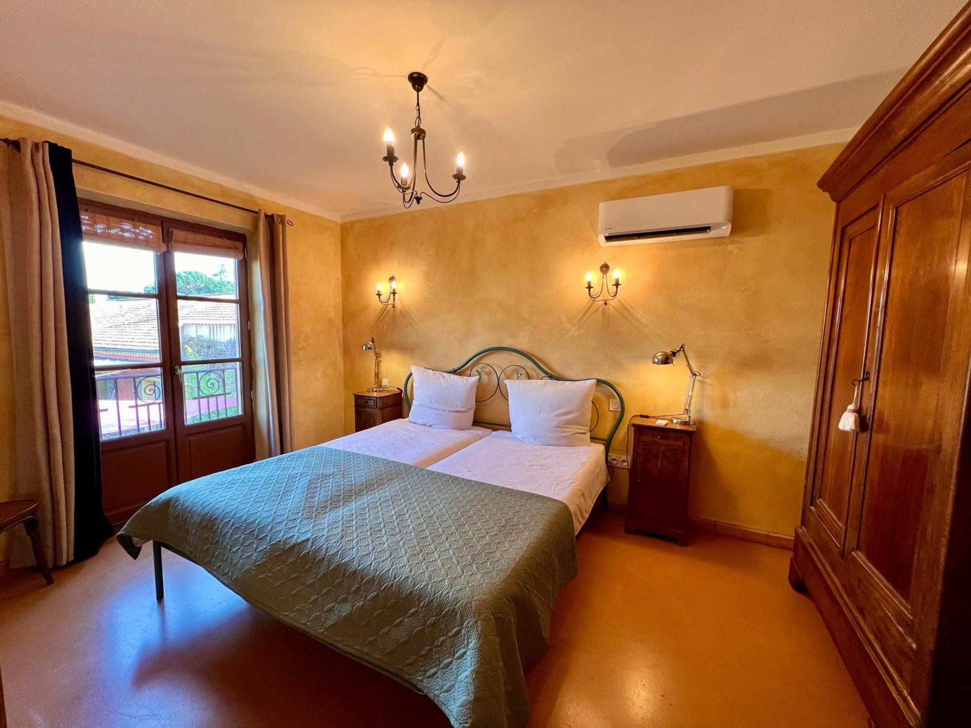 Vinauberge Poilhes 外观 照片